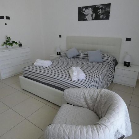Casa Landolina Noto Apartment Luaran gambar