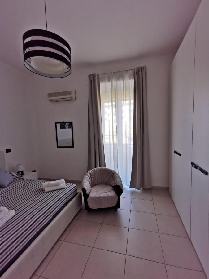 Casa Landolina Noto Apartment Luaran gambar